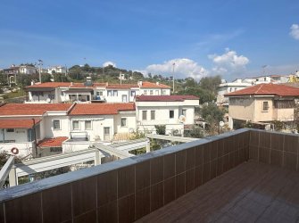 GÜLLÜK'TE  DENİZ MANZARALI TADİLATI YAPILMIŞ MÜSTAKİL EV