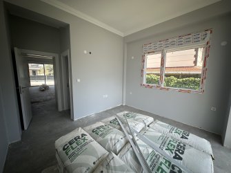 ÇANDARLI'DA DENİZE 250 METRE HARİKA VİLLA