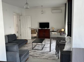GÜLLÜK'TE  DENİZ MANZARALI TADİLATI YAPILMIŞ MÜSTAKİL EV
