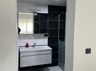 GÜLLÜK'TE  DENİZ MANZARALI TADİLATI YAPILMIŞ MÜSTAKİL EV