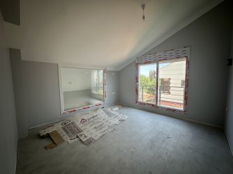 ÇANDARLI'DA DENİZE 250 METRE HARİKA VİLLA