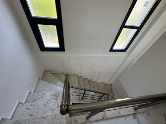 GÜLLÜK'TE MODERN DENİZ MANZARALI BAHÇELİ SATILIK LÜKS DUBLEKS!