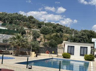 GÜLLÜK'TE MODERN DENİZ MANZARALI BAHÇELİ SATILIK LÜKS DUBLEKS!
