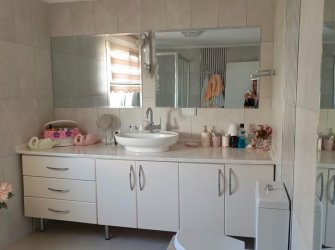 GÜLLÜK'TE EŞSİZ MANZARASIYLA ÖZEL KONUMDA SATILIK VİLLA