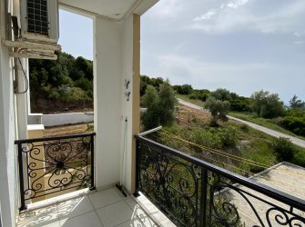 SİTE İÇERİSİNDE DENİZ MANZARALI 2+1 DAİRE