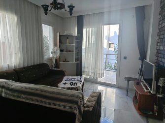 GÜLLÜK'TE BALKONLU 1+1 SATILIK DAİRE