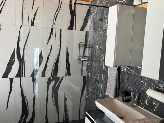 GÜLLÜK'TE ASANSÖRLÜ, DENİZ MANZARALI, FERAH SATILIK 3+1 DAİRE 
