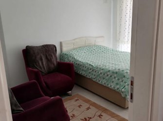 GÜLLÜK MERKEZDE DENİZE YÜRÜME MESAFESİNDE SATILIK 1+1 DAİRE