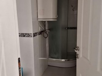GÜLLÜK MERKEZDE DENİZE YÜRÜME MESAFESİNDE SATILIK 1+1 DAİRE