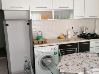 GÜLLÜK MERKEZDE DENİZE YÜRÜME MESAFESİNDE SATILIK 1+1 DAİRE