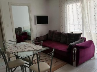 GÜLLÜK MERKEZDE DENİZE YÜRÜME MESAFESİNDE SATILIK 1+1 DAİRE