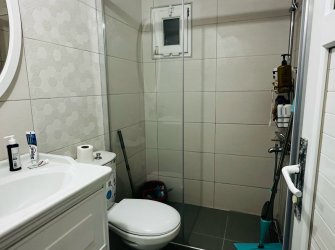 SILA EMLAK'TAN GÜLLÜK ÇARŞI MEKREZDE SATILIK 2+1 DAİRE