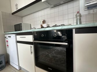 GÜLLÜK'TE HAVUZLU SİTE İÇERİSİNDE DENİZ MANZARALI 2+1 DAİRE