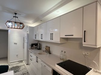 SILA EMLAK'TAN GÜLLÜK'TE HAVUZLU SİTE İÇERİSİNDE 2+1 DAİRE