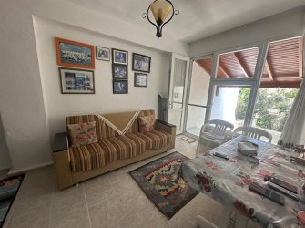 GÜLLÜK ORJAN SİTESİNDE 3+1 GENİŞ BAHÇELİ SATILIK MÜSTAKİL EV