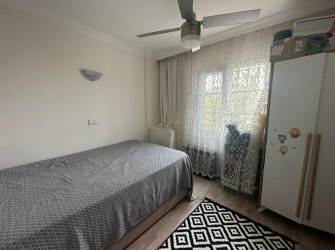 SILA EMLAKTAN GÜLLÜK MERKEZDE 2+1 BAHÇE KULLANIMLI SATILIK DAİRE