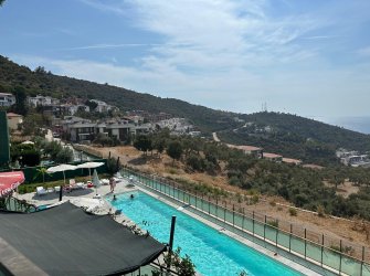 EŞSİZ MANZARASIYLA HAVUZLU SİTEDE 3+1 BAHÇE KATI DUBLEKS DAİRE