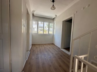 TERASLI MANZARALI DOĞAYLA İÇ İÇE SATILIK 3+1 VİLLA