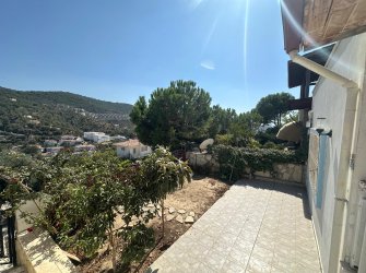 TERASLI MANZARALI DOĞAYLA İÇ İÇE SATILIK 3+1 VİLLA