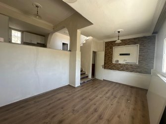 TERASLI MANZARALI DOĞAYLA İÇ İÇE SATILIK 3+1 VİLLA