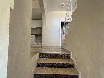 TERASLI MANZARALI DOĞAYLA İÇ İÇE SATILIK 3+1 VİLLA