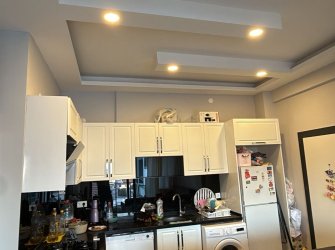 GÜLLÜK MERKEZİ KONUMDA EŞYALI 1+1 DAİRE