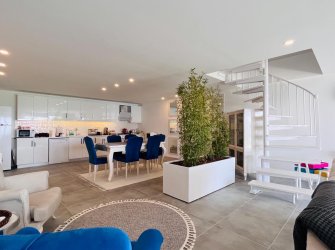 DENİZ MANZARALI HAVUZLU SİTEDE 3+1 BAHÇE KATI DUBLEKS DAİRE