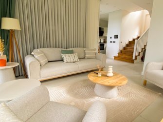 MARİNA MANZARALI DENİZE YÜRÜME MESAFESİNDE LÜKS VİLLA