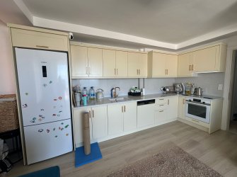 PANORAMİK DENİZ MANZARALI FULL EŞYALI 1+1 DAİRE