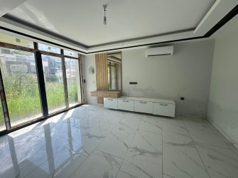 DENİZ MANZARALI TRİPLEKS ÖZEL HAVUZLU VİLLA