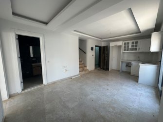 GÜLLÜK MERKEZİ KONUMDA SIFIR DUBLEKS DAİRE