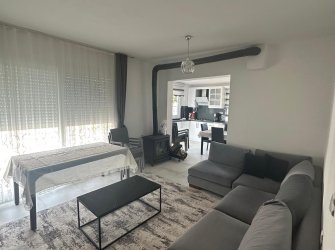 GÜLLÜK'TE  DENİZ MANZARALI TADİLATI YAPILMIŞ MÜSTAKİL EV