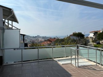 GÜLLÜK'TE  DENİZ MANZARALI TADİLATI YAPILMIŞ MÜSTAKİL EV