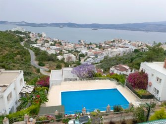 GÜLLÜK'TE MUHTEŞEM MANZARALI SATILIK 2+1 DAİRE